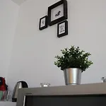 Viktoria Апартамент *