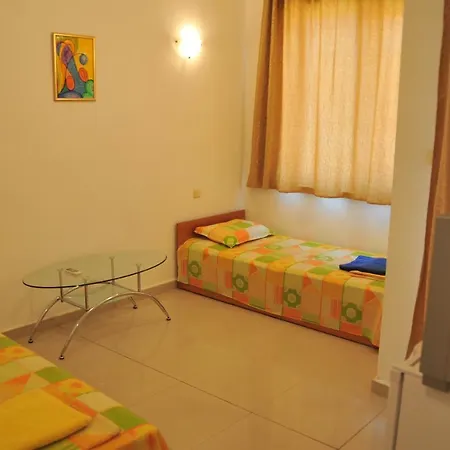 Viktoria * 사레보