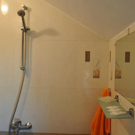 Viktoria * 사레보