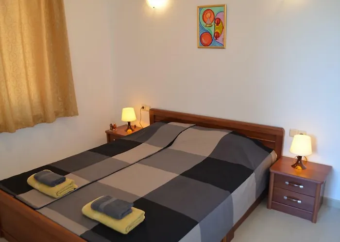 Viktoria アパート *